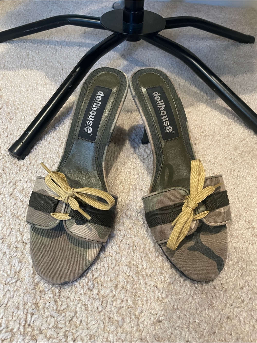 Y2K Dollhouse camo mules Size 7